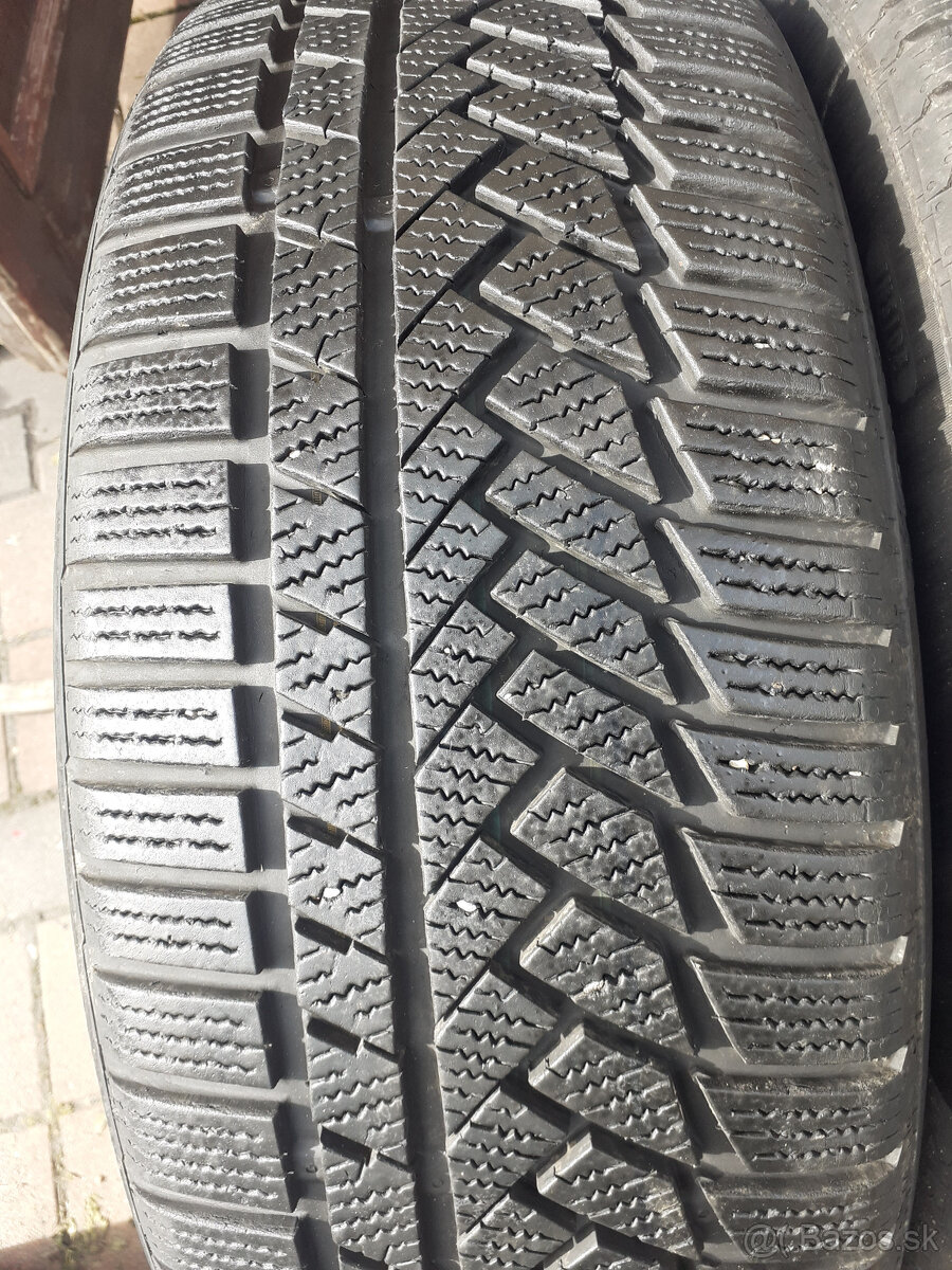 zimne 215/45 r18