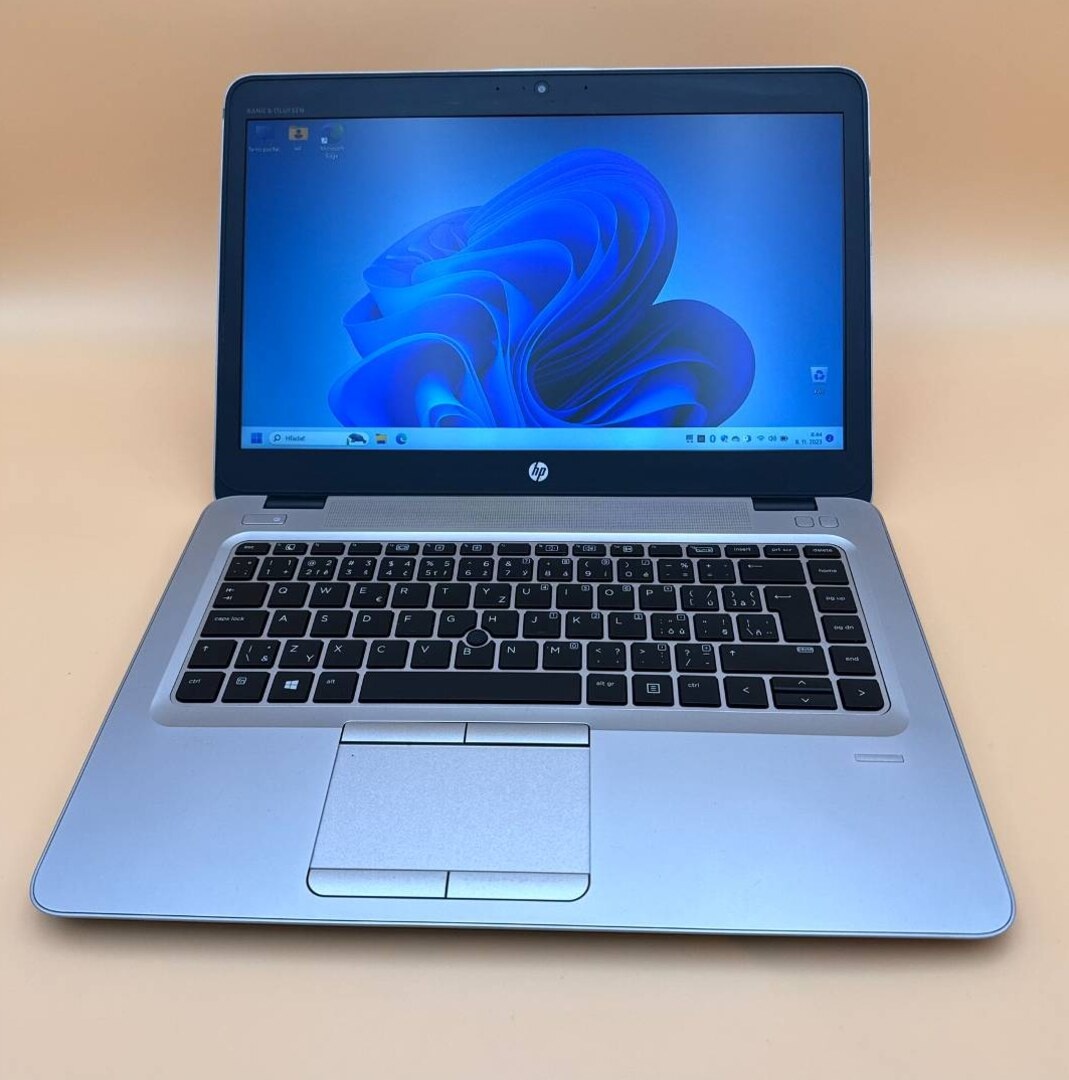 Notebook 14" HP.AMD PRO A10-8700B 4x1,80GHz.8gb ram.SSD 256