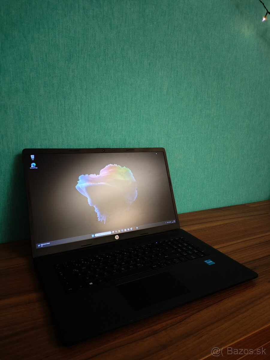 HP 17" i3 11.gen • 16GB • 512GB SSD