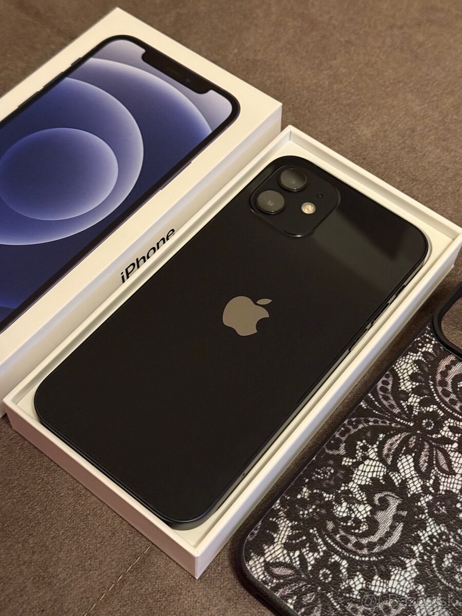 Apple iPhone 12 - batéria 87%