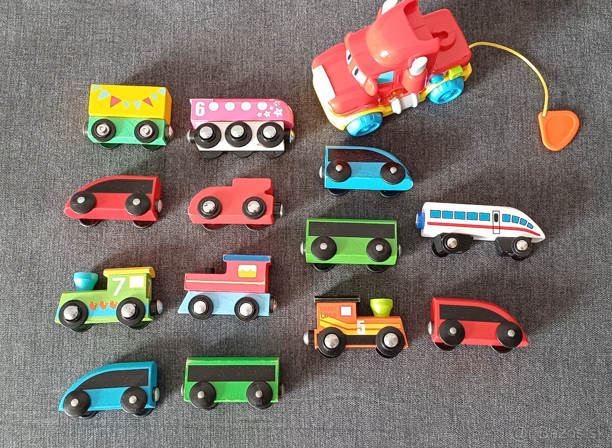 Drevené vláčiky + 1 na baterky