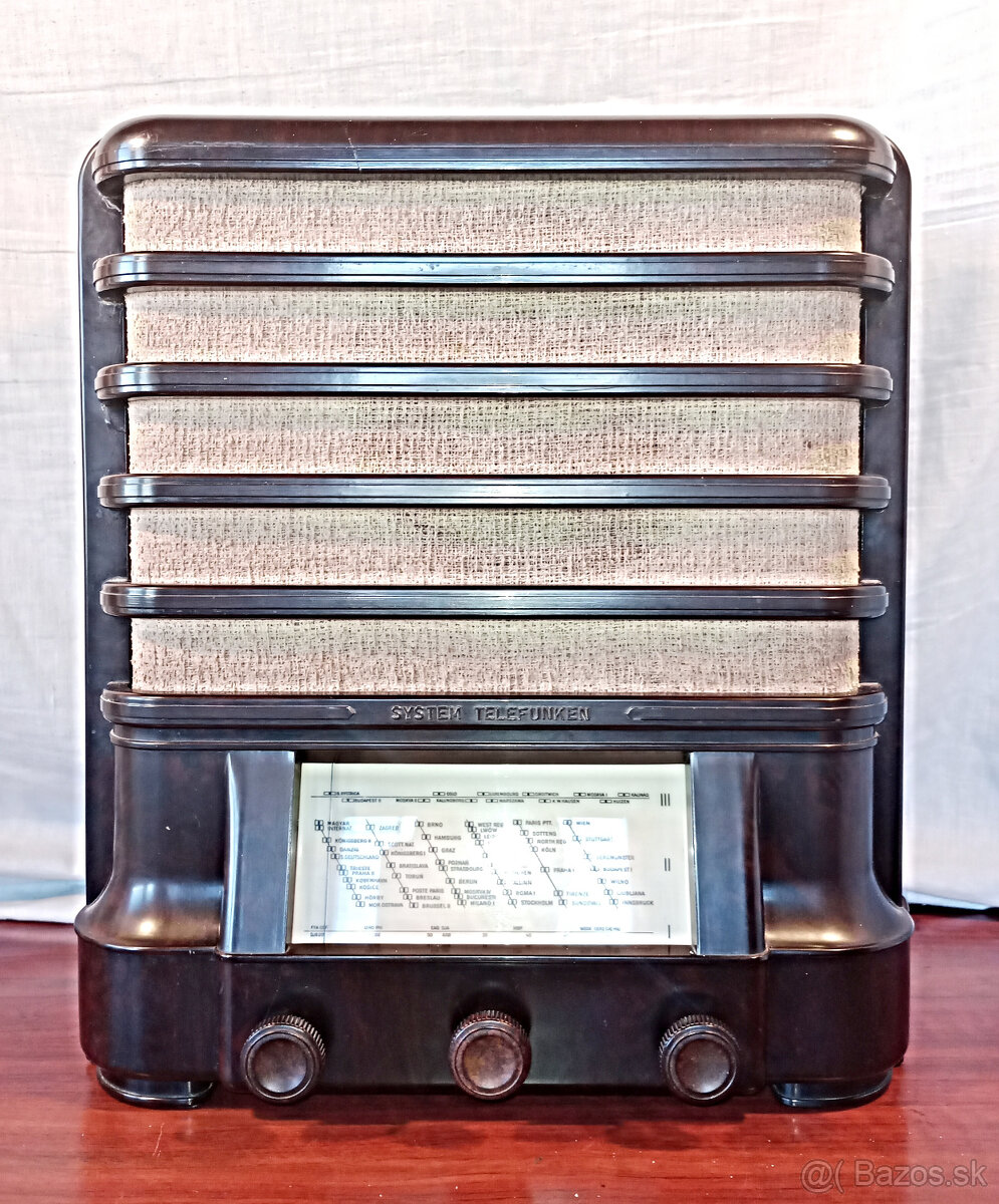 Staré rádio Radiotechna Rekord Trial