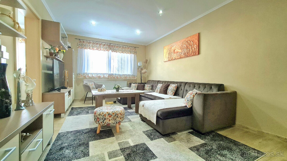 Na predaj 4. izb. rodinný dom, pozemok 381 m2, Handlová