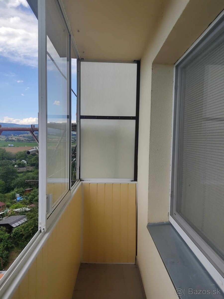 Presklenie balkóna