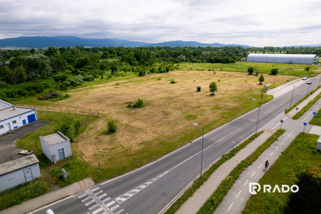 RADO | Predaj pozemku 4500 m2 - Priemyselný park Trenčín