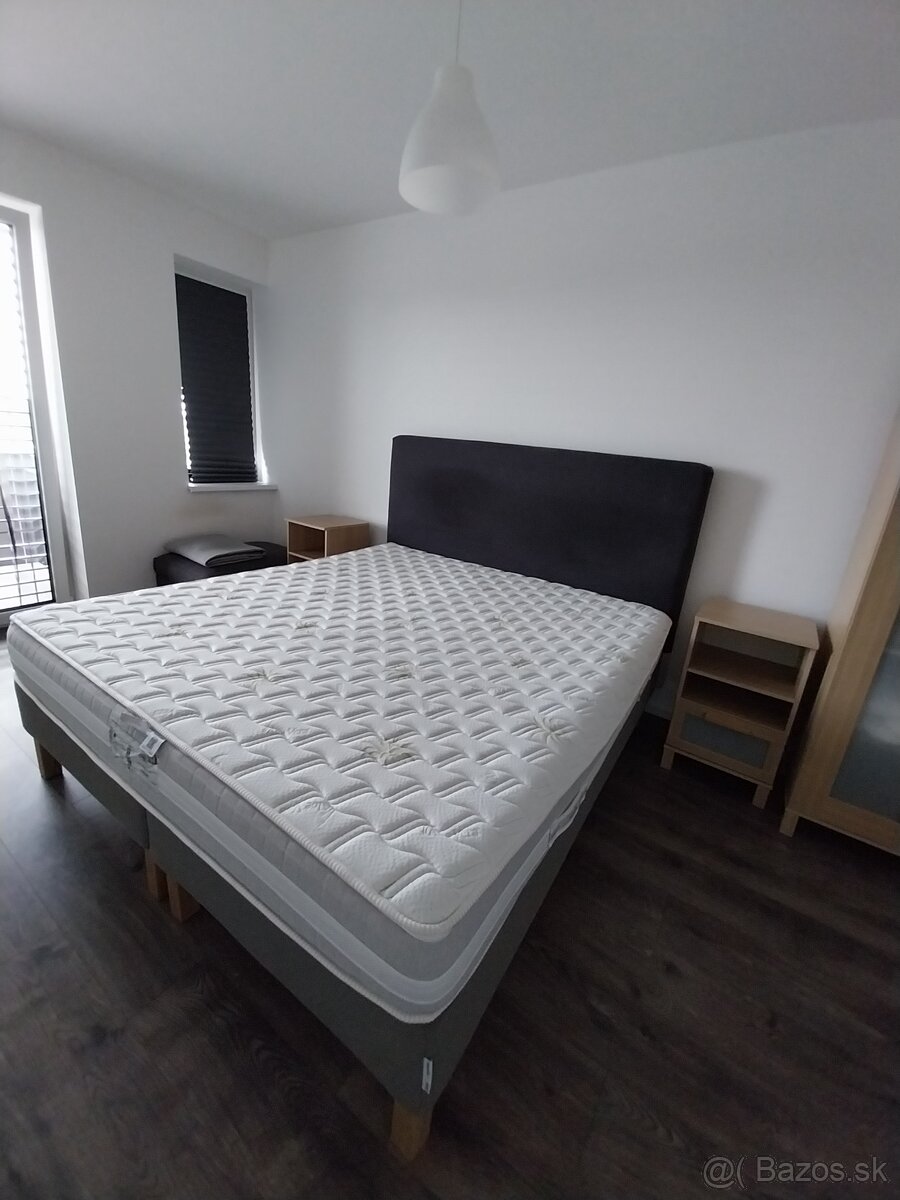 Manzelska postel a matrac