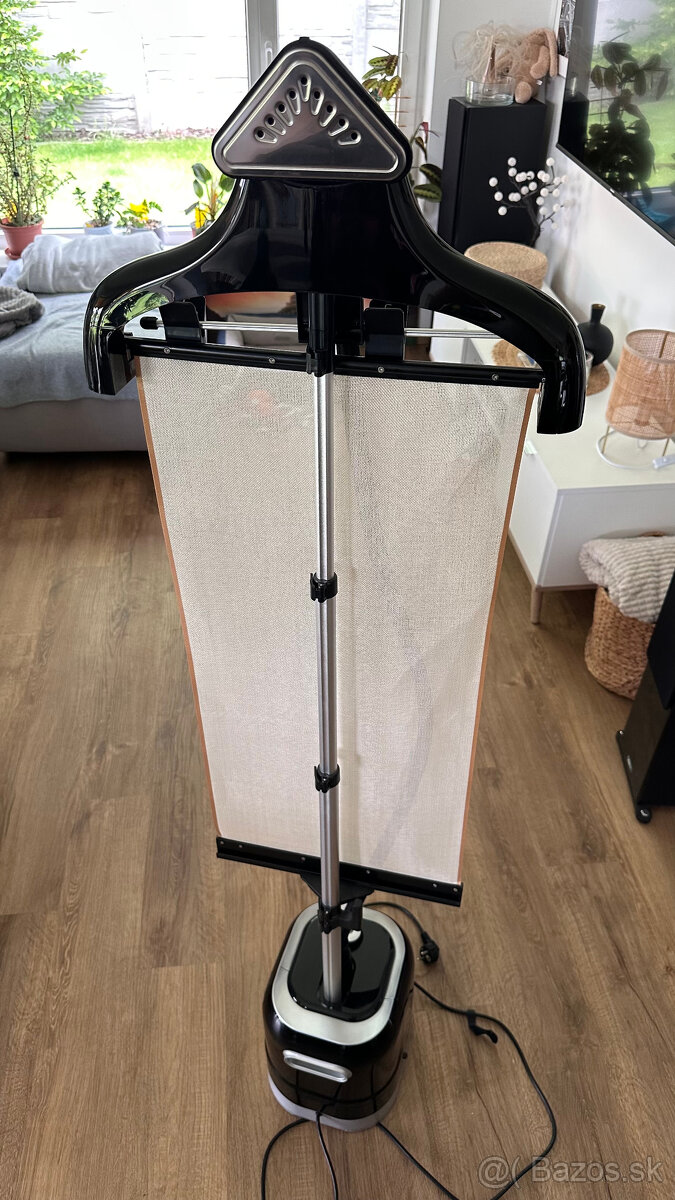 Predám naparovač odevov Tefal Pro Style IT3440E0