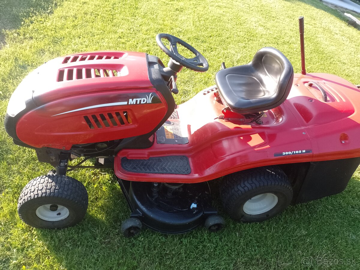 Traktorová kosačka MTD 200/105H