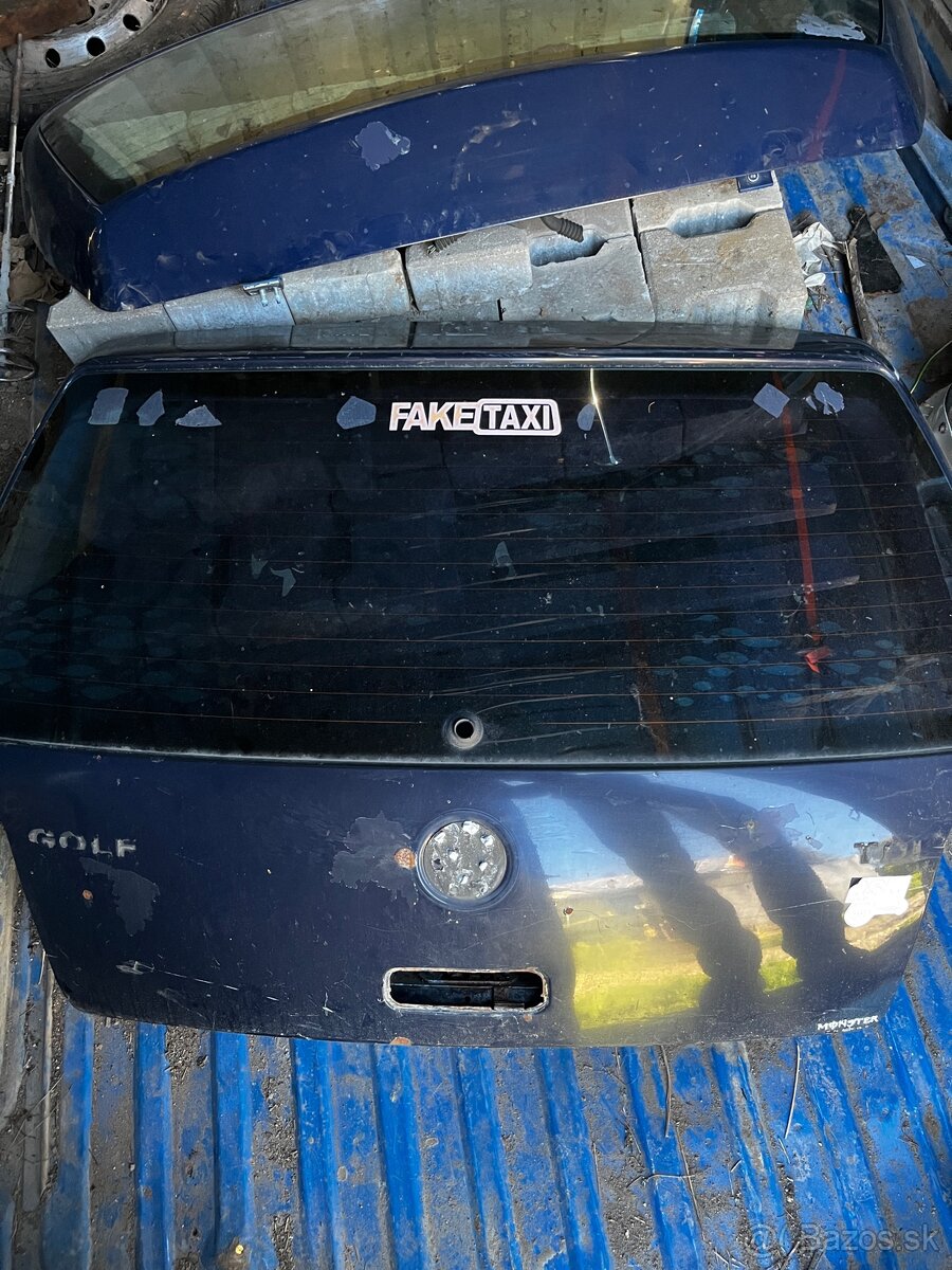 Zadné (kufrové) dvere na VW Golf 4