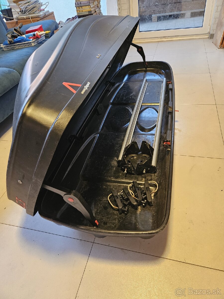 Strešný box