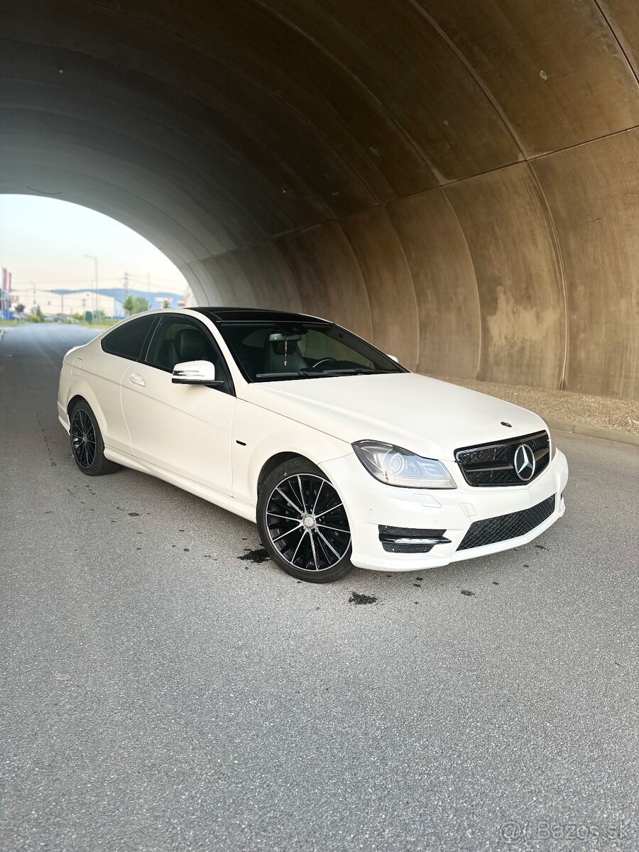 Mercedes benz C250 AMG coupe 95 000km