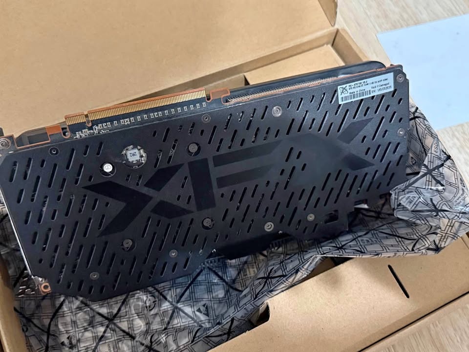 XFX AMD Radeon RX 5700 XT 8GB Raw II