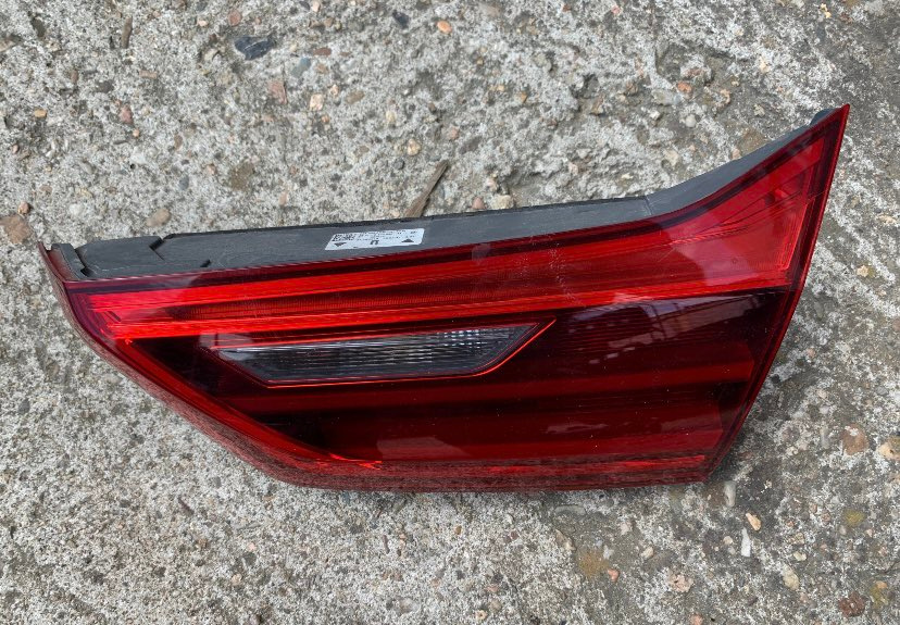 bmw 5 svetlo kombi g31