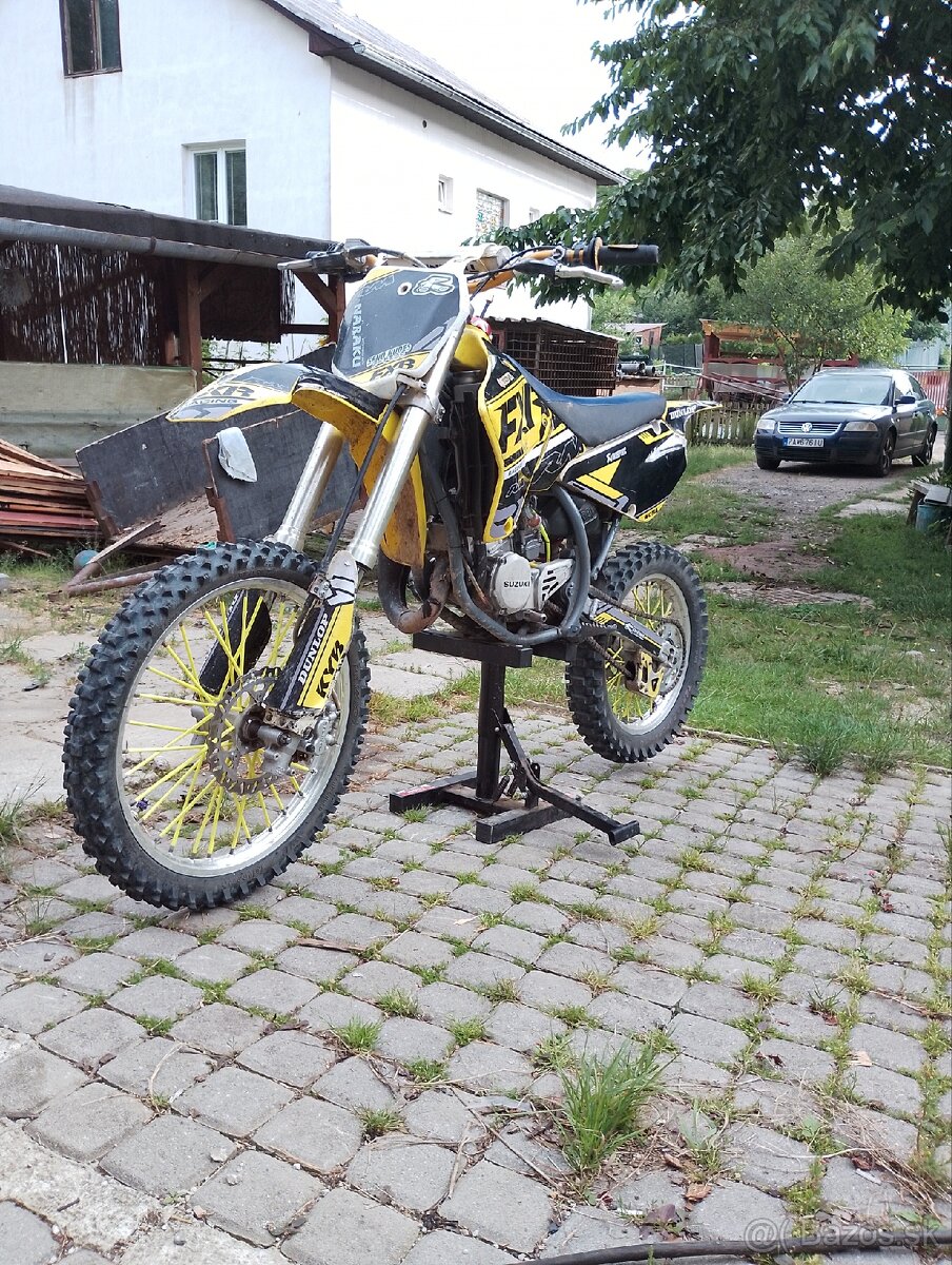 Suzuki rm 85
