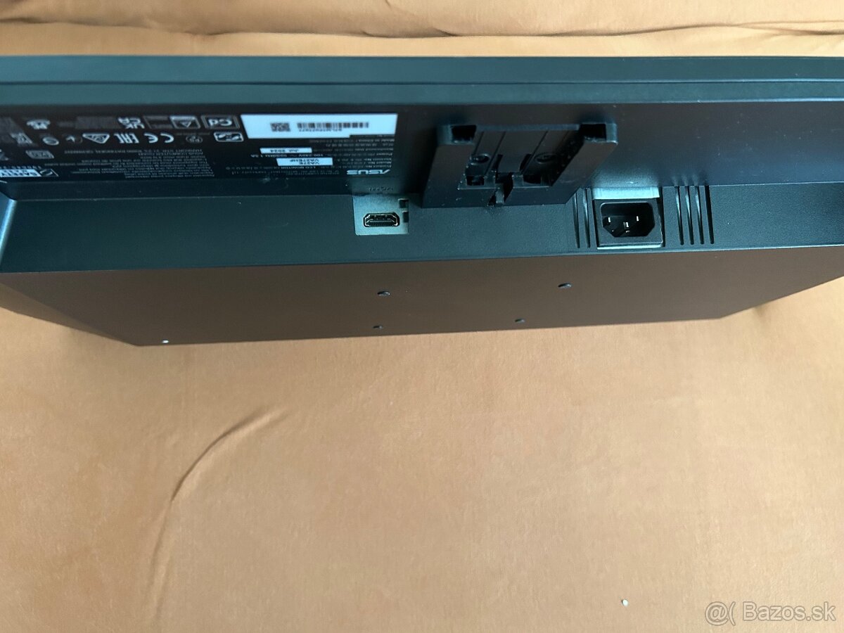 Predám monitor na PC, používaný veľmi zriedkavo cca 1 rok