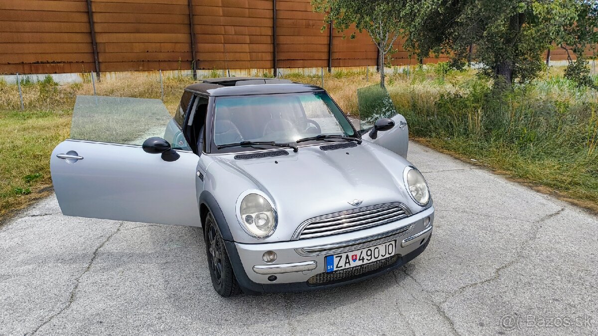 Mini Cooper R50 2001 1.6 85kW Panorama