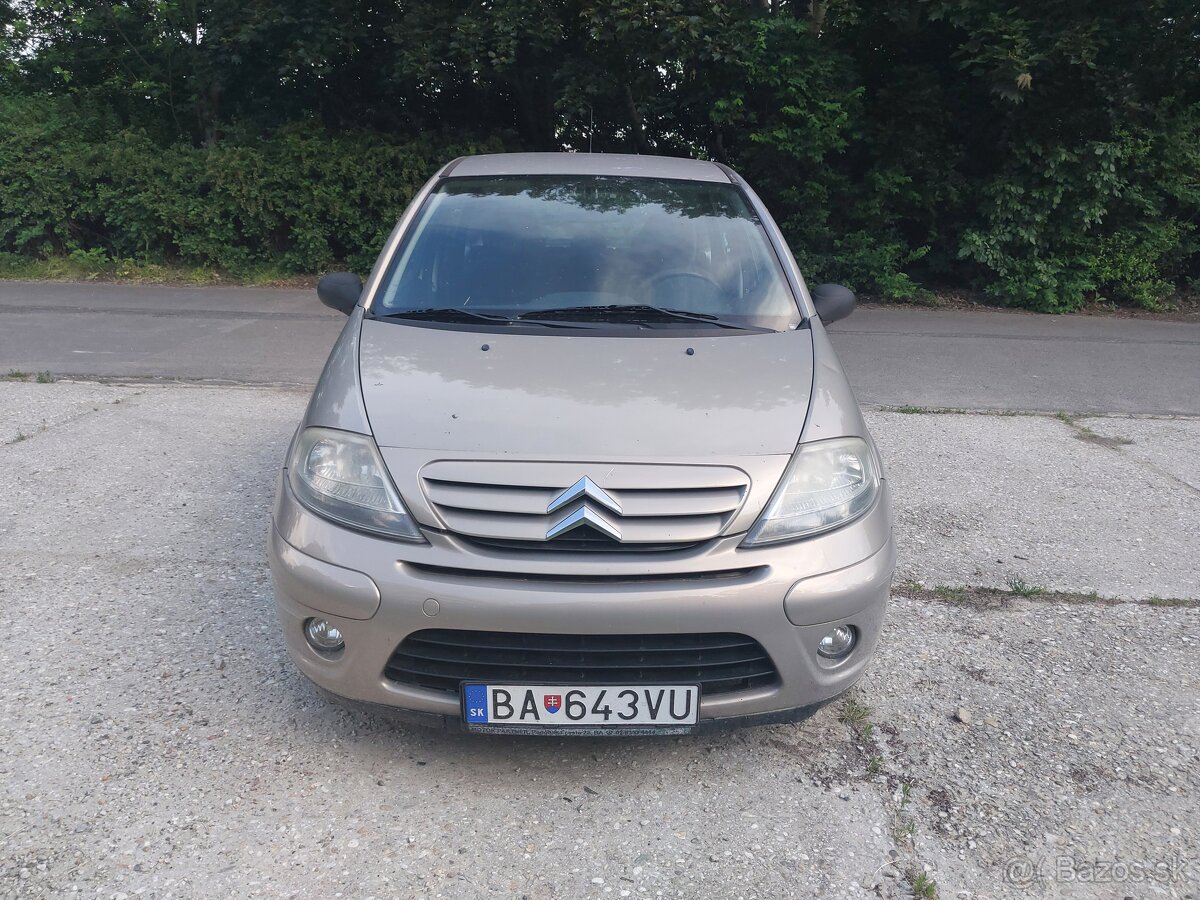 Citroën C3 r. 2009 54kW šedá metalíza