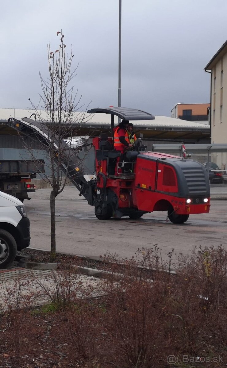 Cestná fréza Wirtgen W50 DC