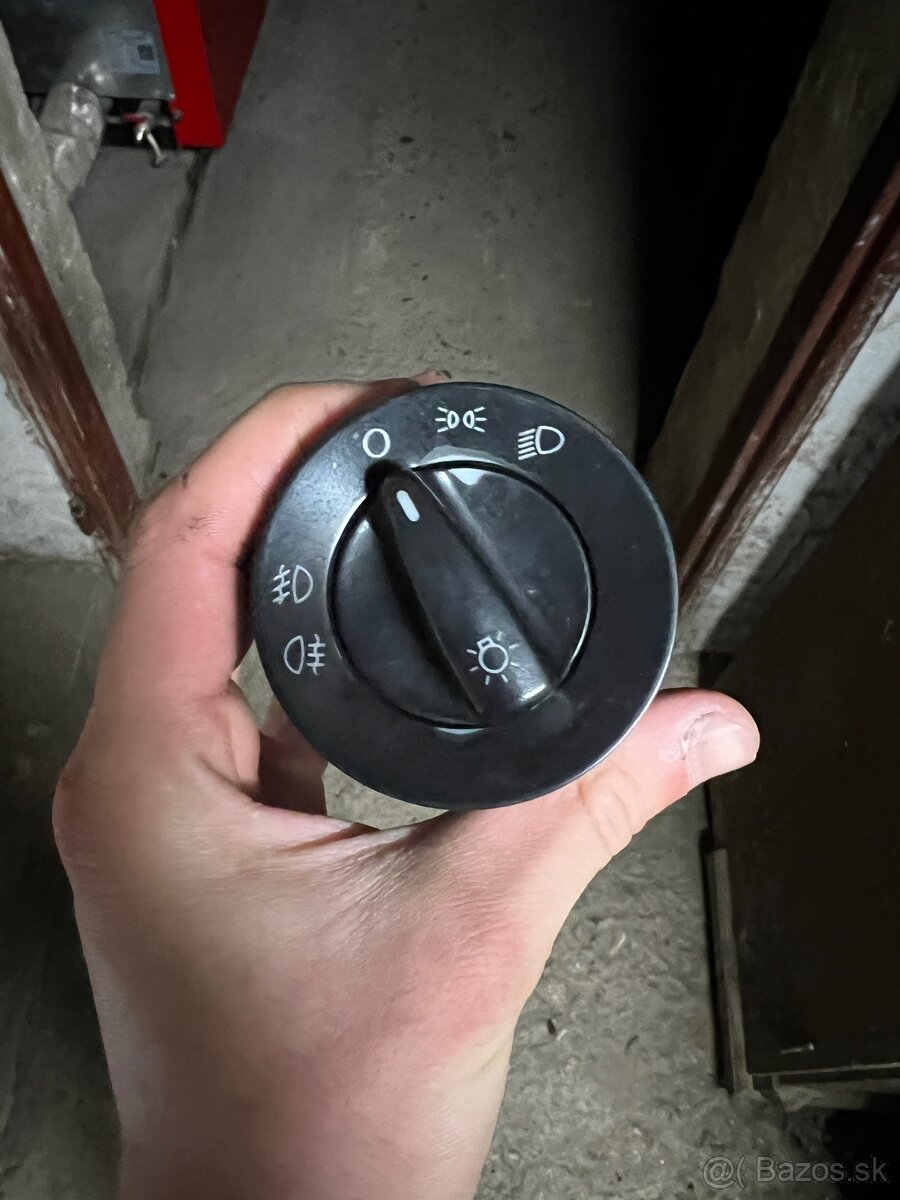 Vypinac a tlacitka vw passat b5.5