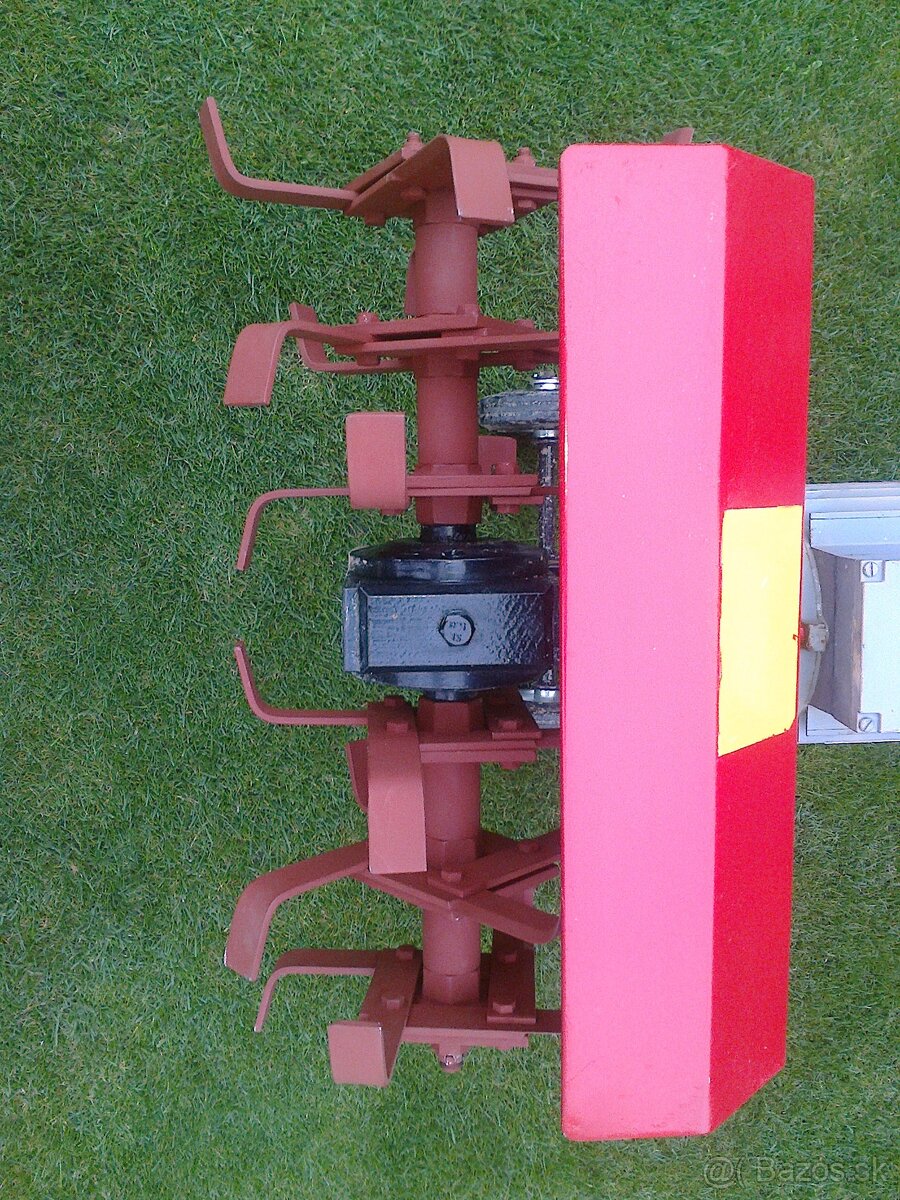 Elektrický rotavátor-kultivátor