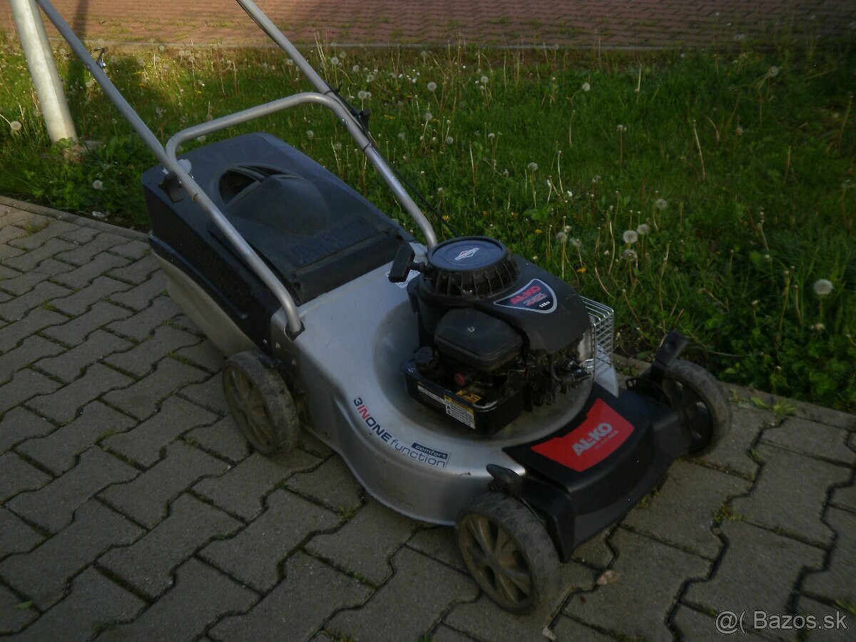 Benzinova kosacka ALKO