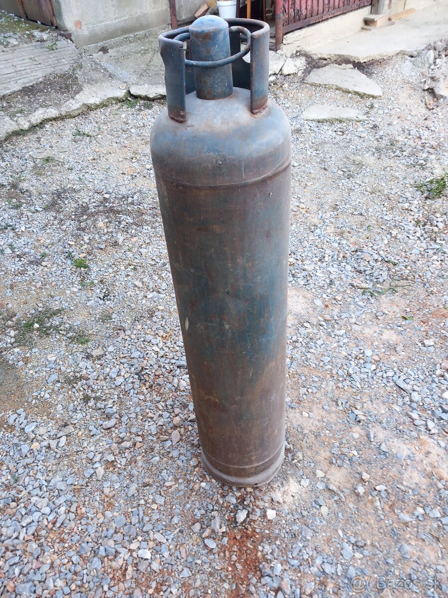 Predám plynovú bombu