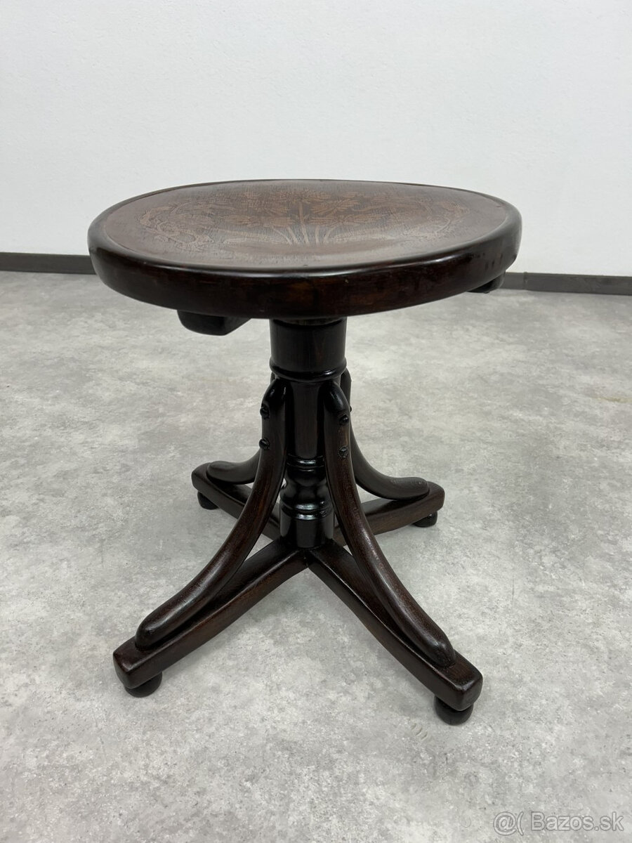 Klavírna rotačná stolička Thonet