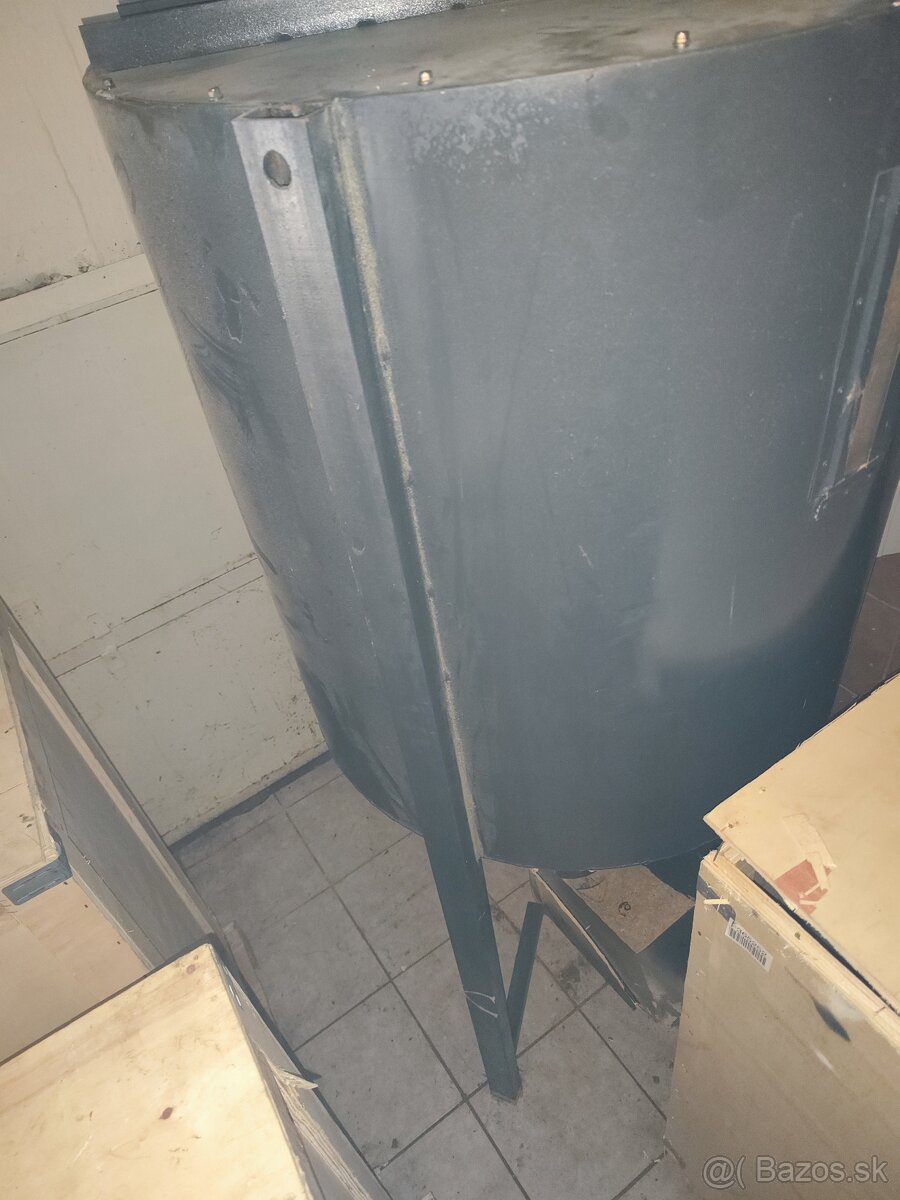 Vertikalna vyrobna krmnych zmesi, vertikalna miesaren 500kg