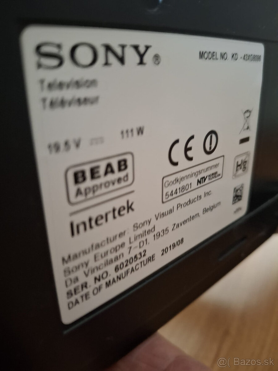 Sony KD-43XF8096 s poruchou