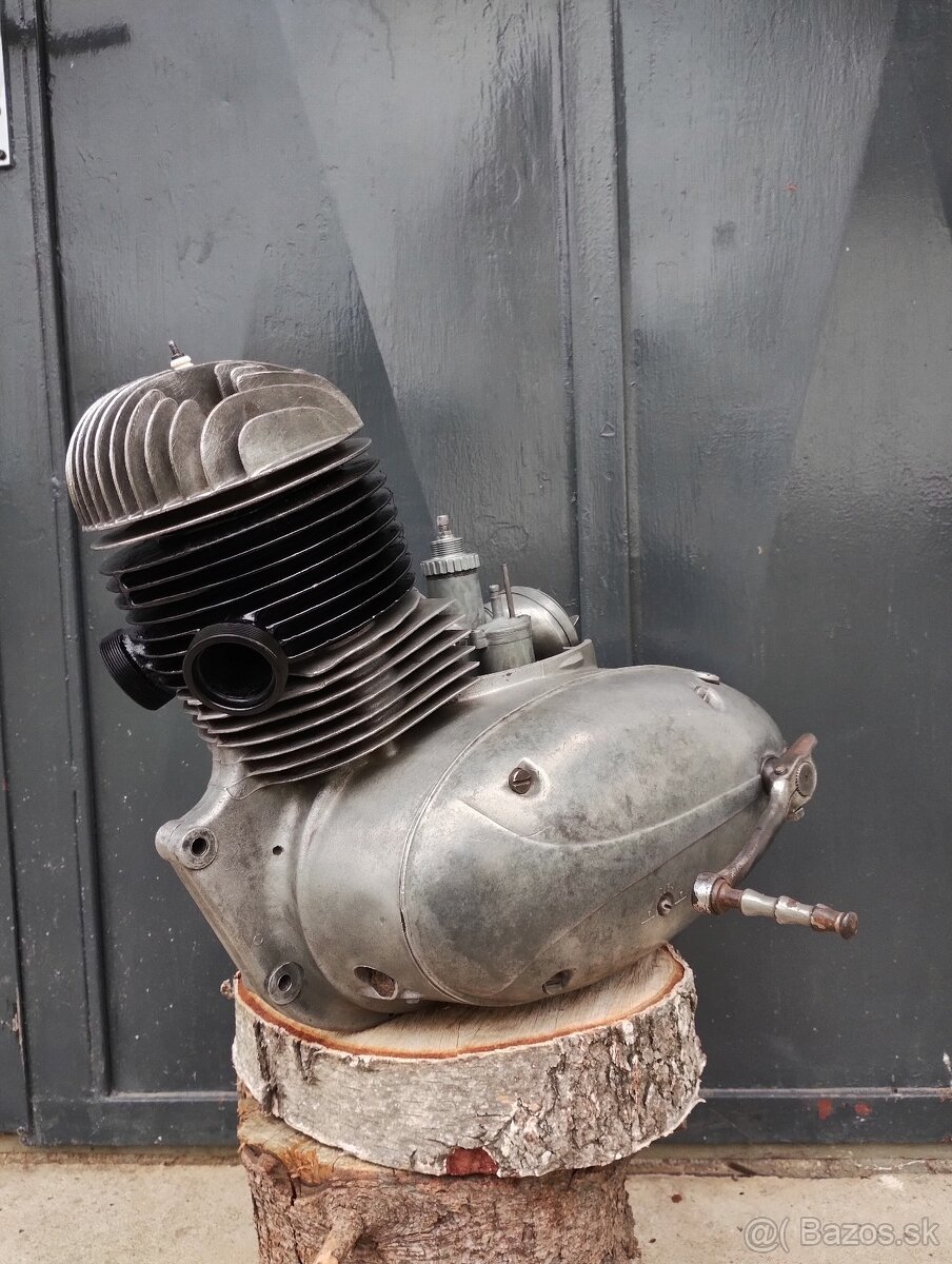 Predám motor jawa kývačka 250/353 po generálnej GO renováci