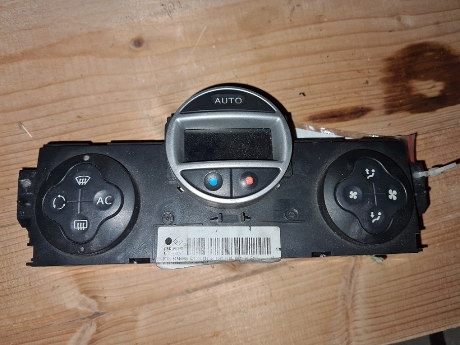 Ovládanie kúrenia Renault Megane II FL 8200398308