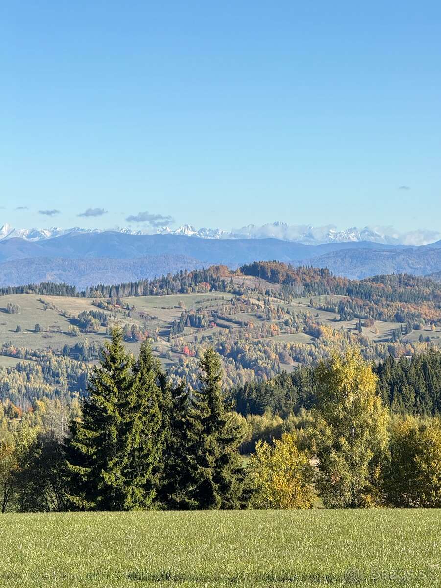 Pozemok 2200m2 LOM NAD RIMAVICOU s TOP Výhľadou a CENOU