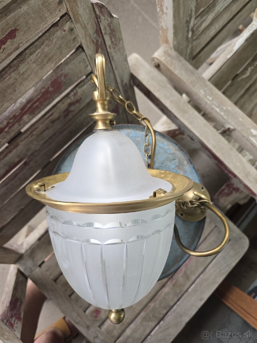 stropná lampa 30 x 20 cm