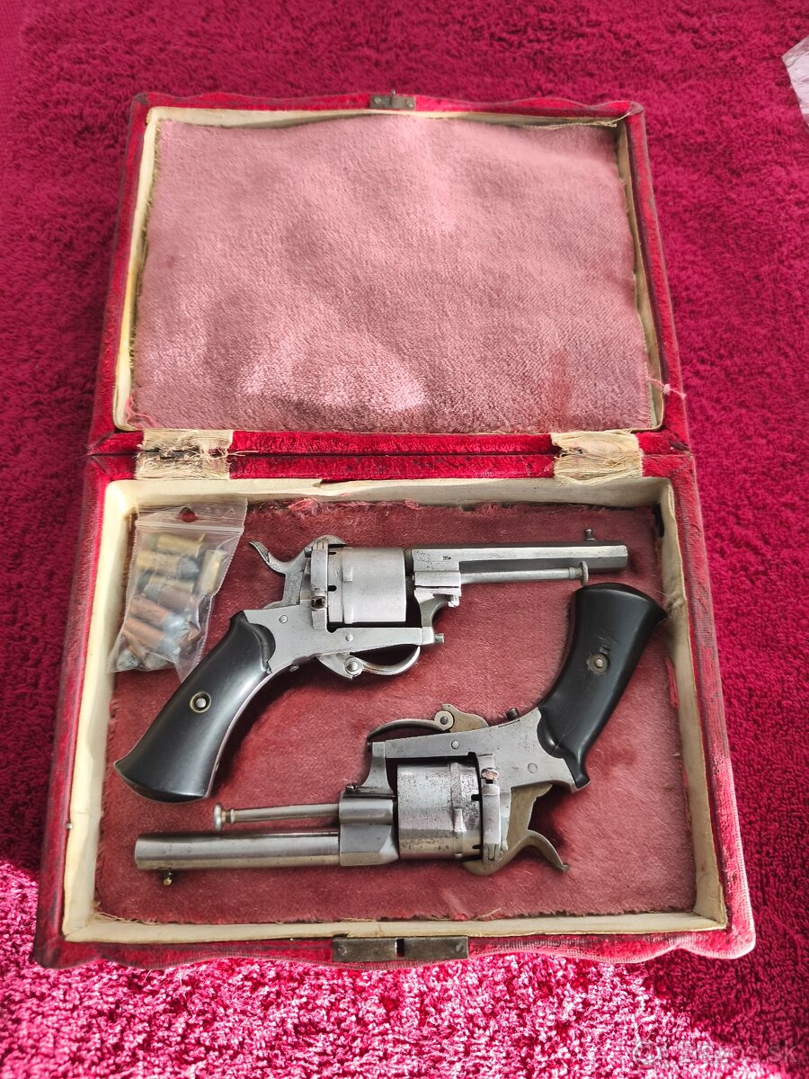 Historické -Lefos-revolvery.