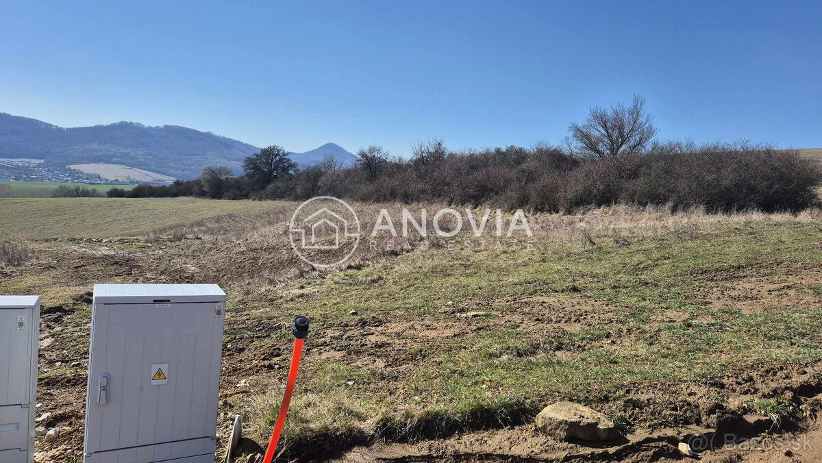 Pozemok určený na výstavbu - Podhorany