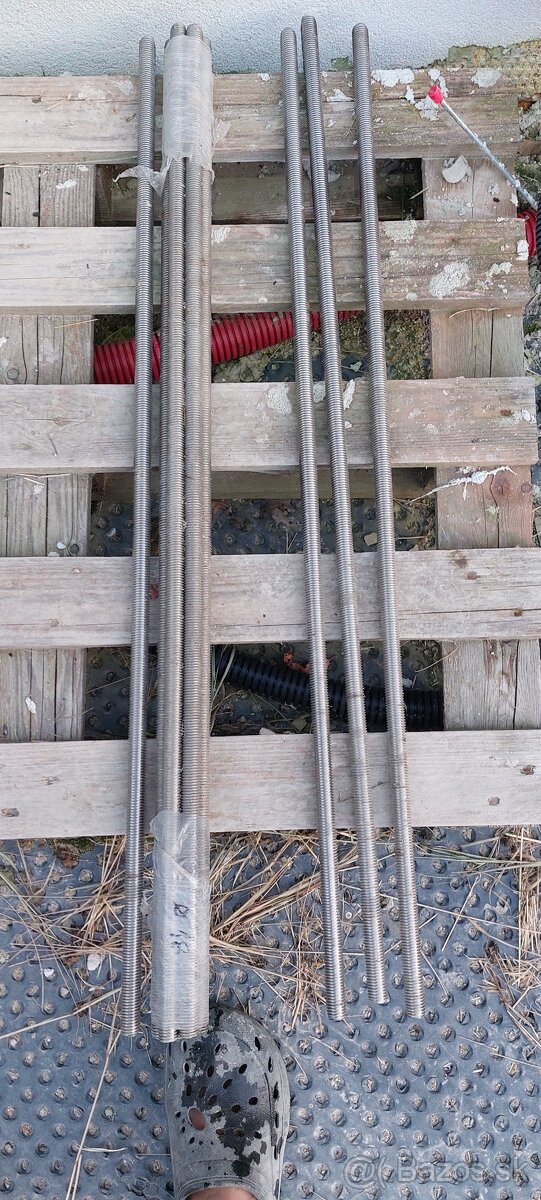10ks, nerezove závitové tyče