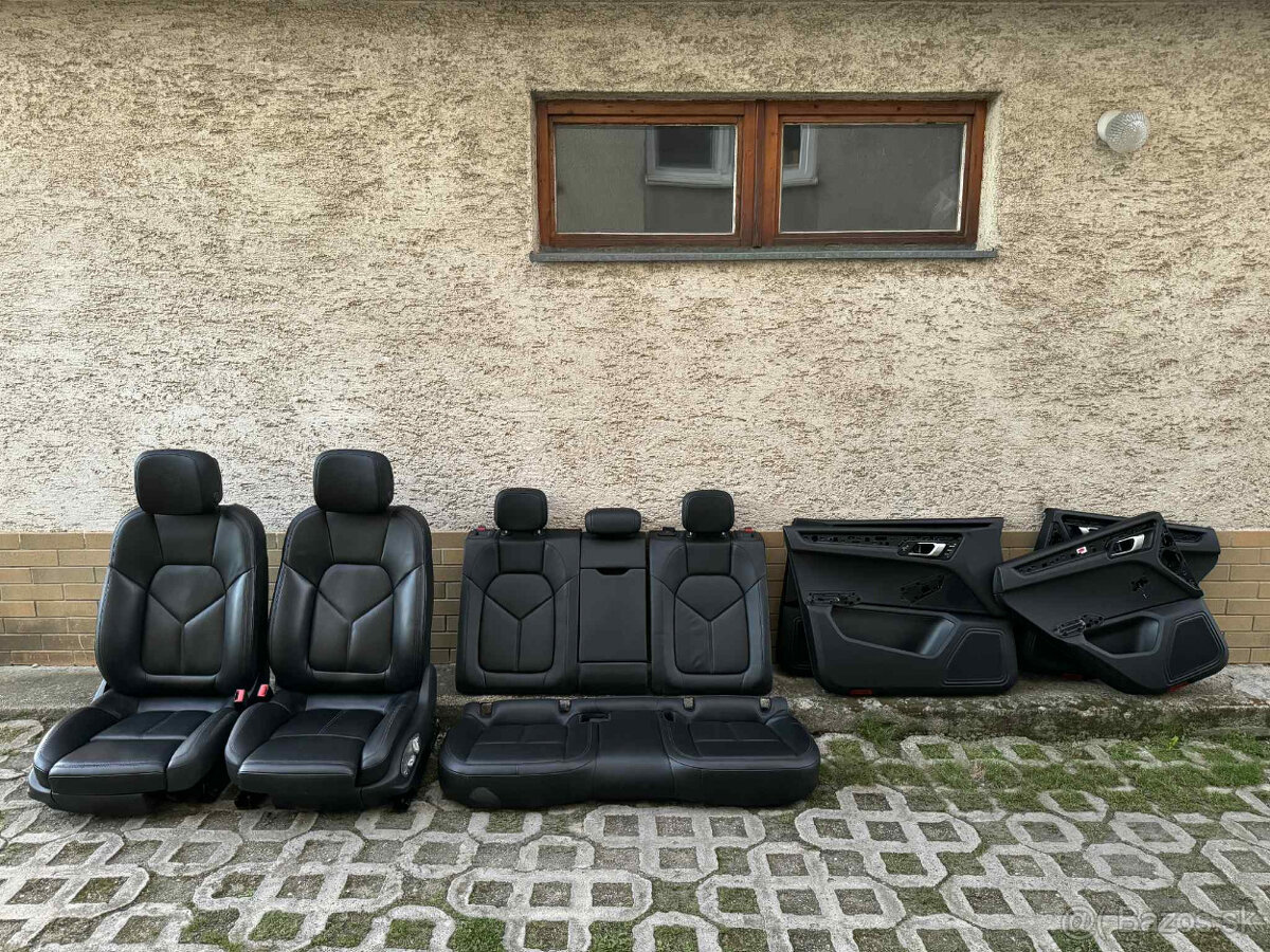 Sedadlá + tapacíre (čierna koža) Porsche Macan 95B