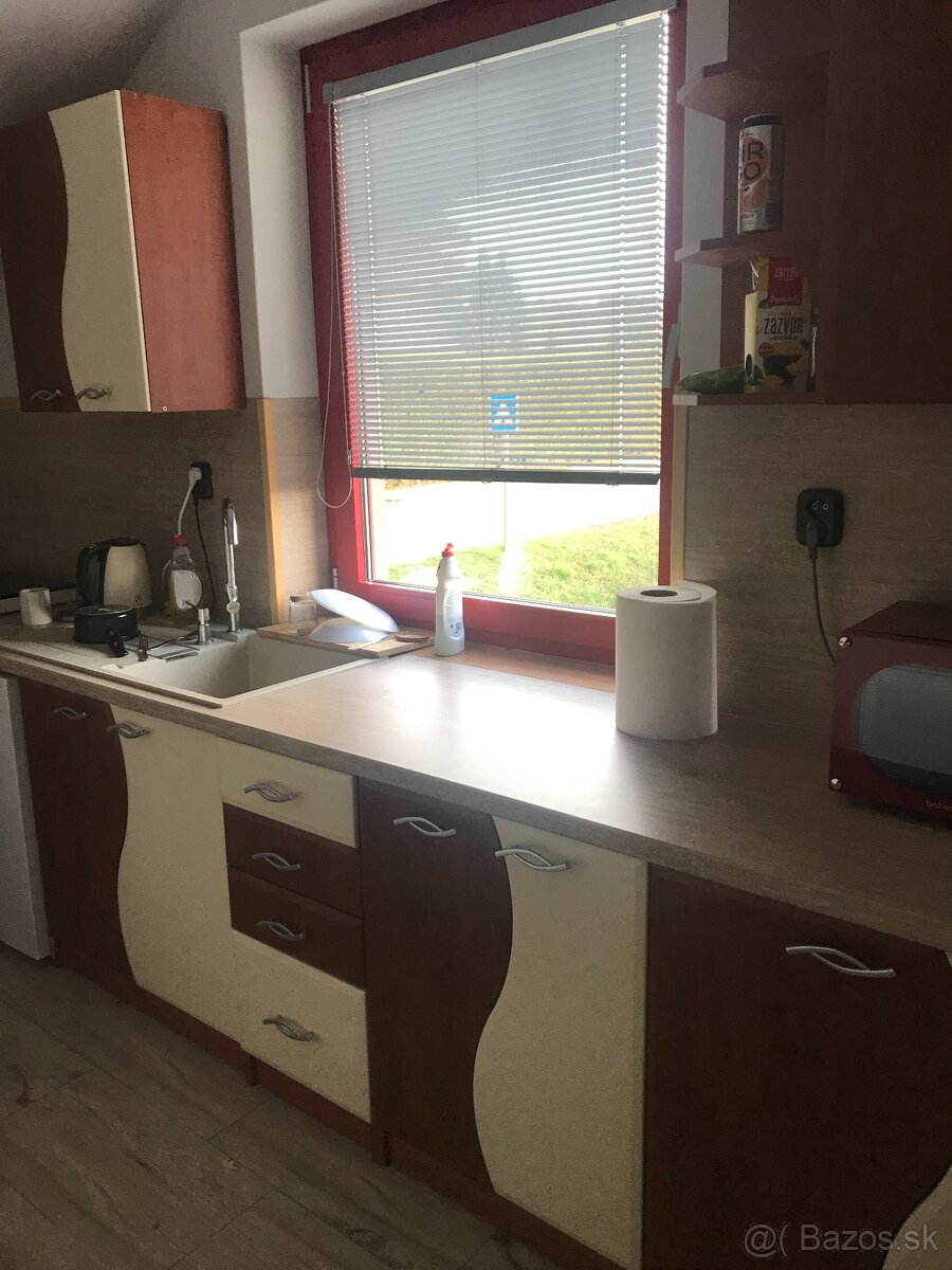 700m od R2 zjazd 127 Kriváň