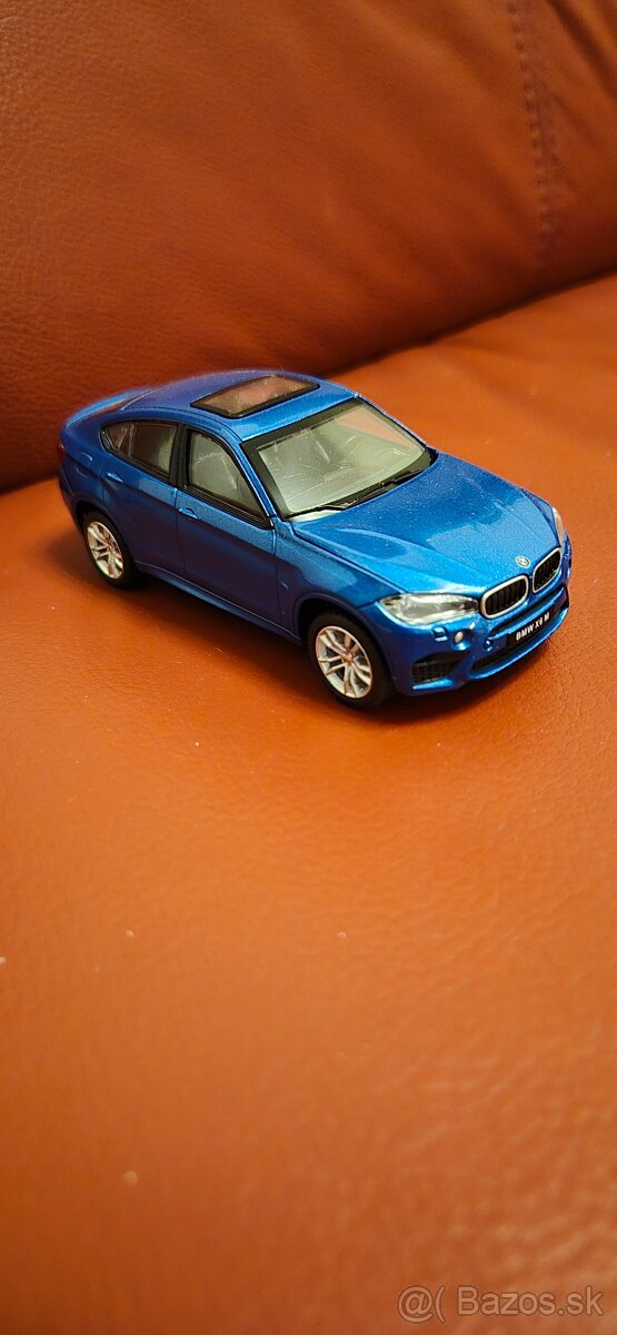 BMW 1:43