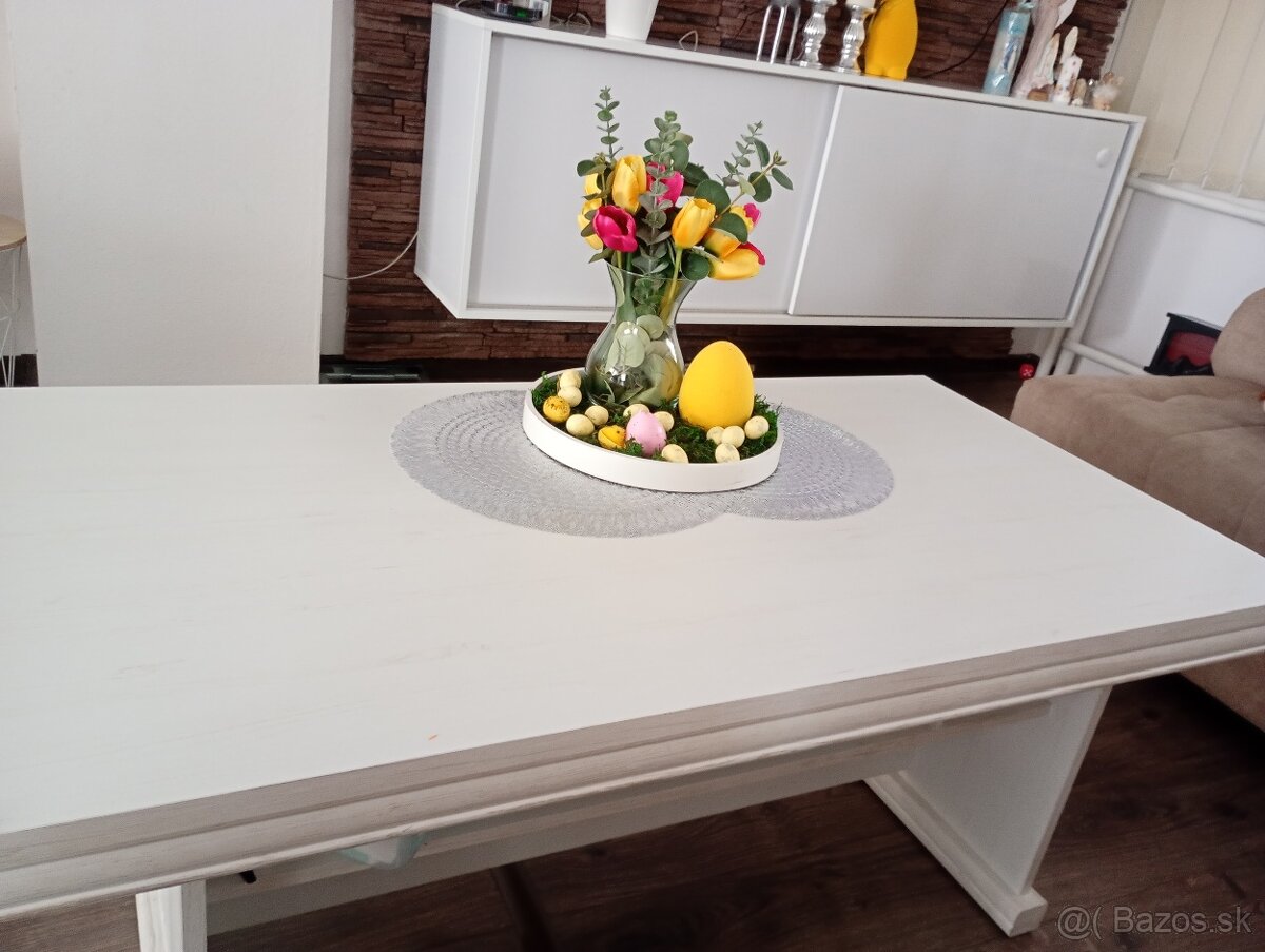 Konferenčný stolík