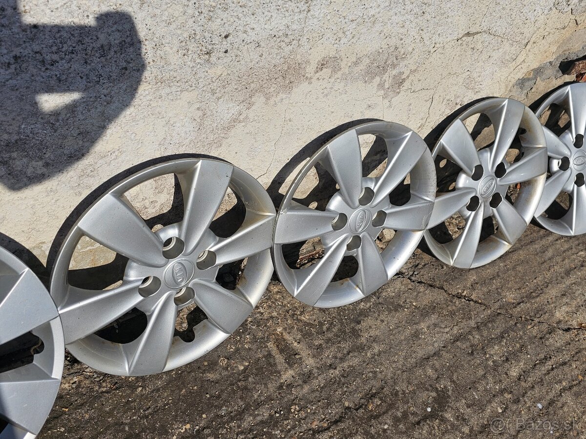 Original puklice KIA 14"