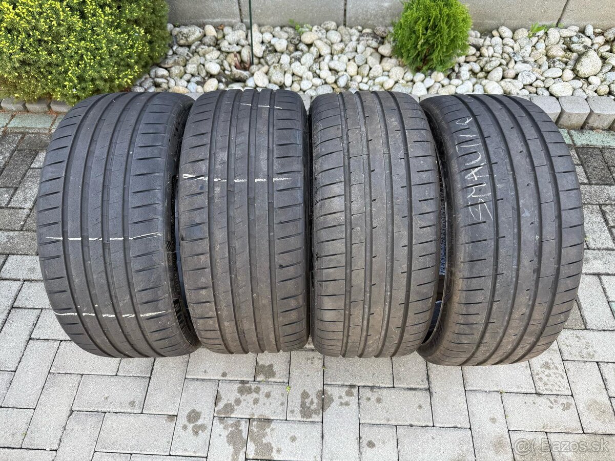 Predám Sadu Letných Pneumatík 245/35 R20