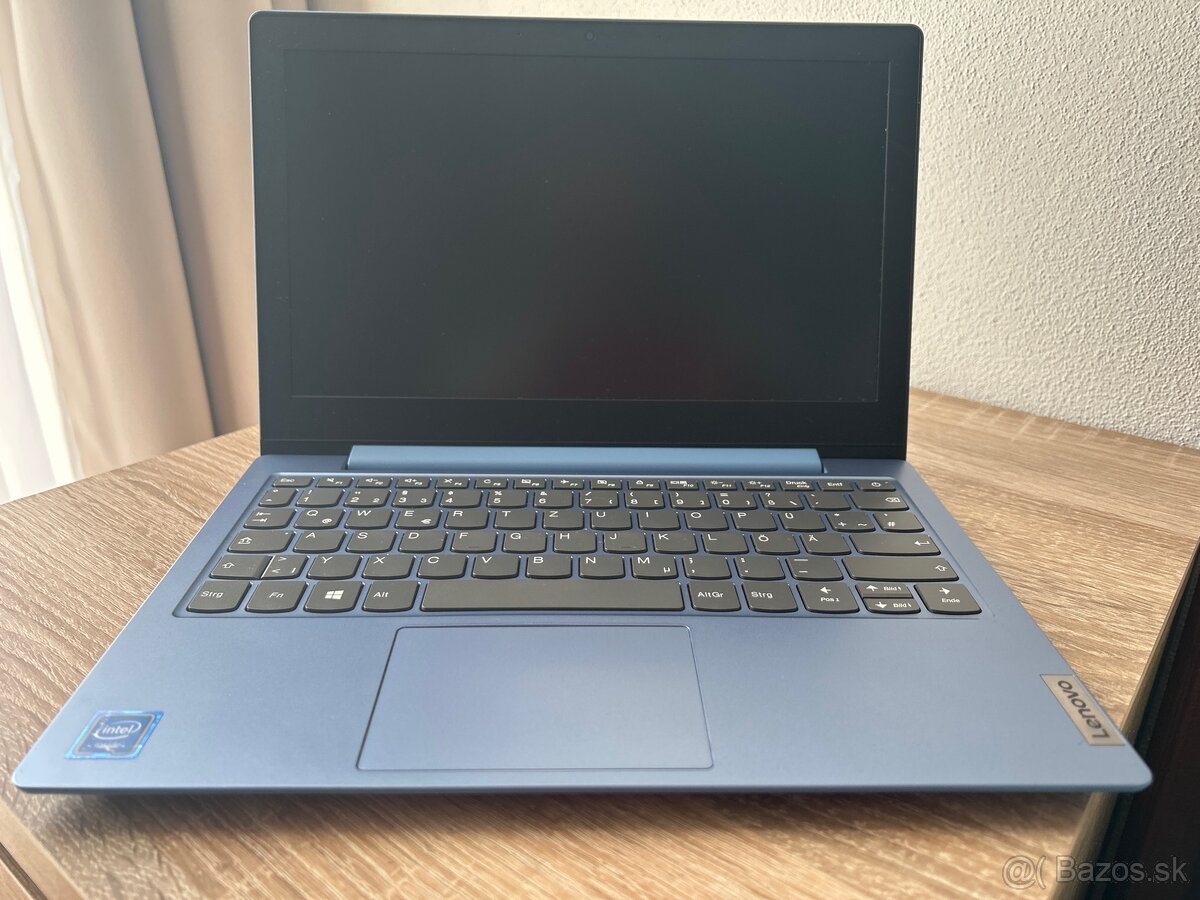 Lenovo laptop 11 palcový displej