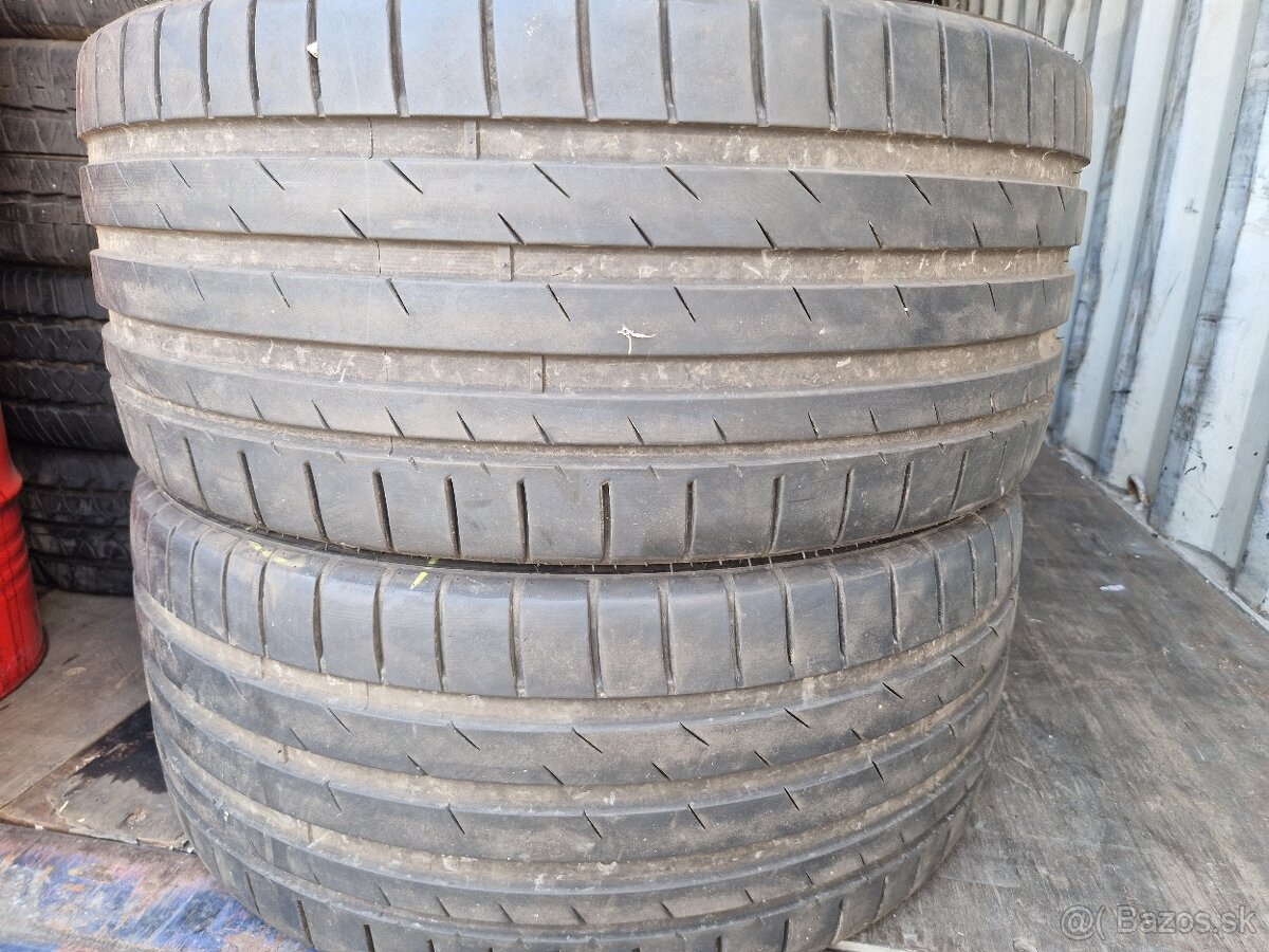 275/35R22 letné