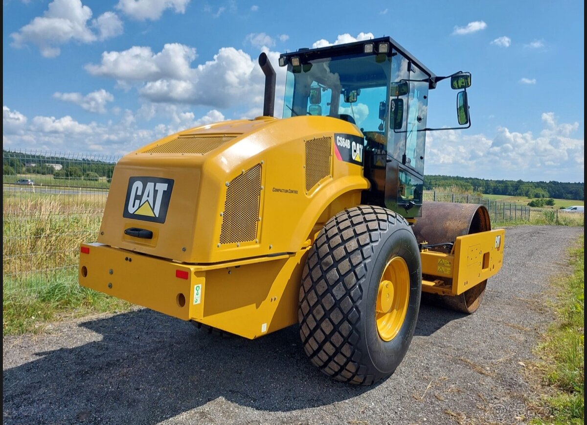 Caterpillar CS64B