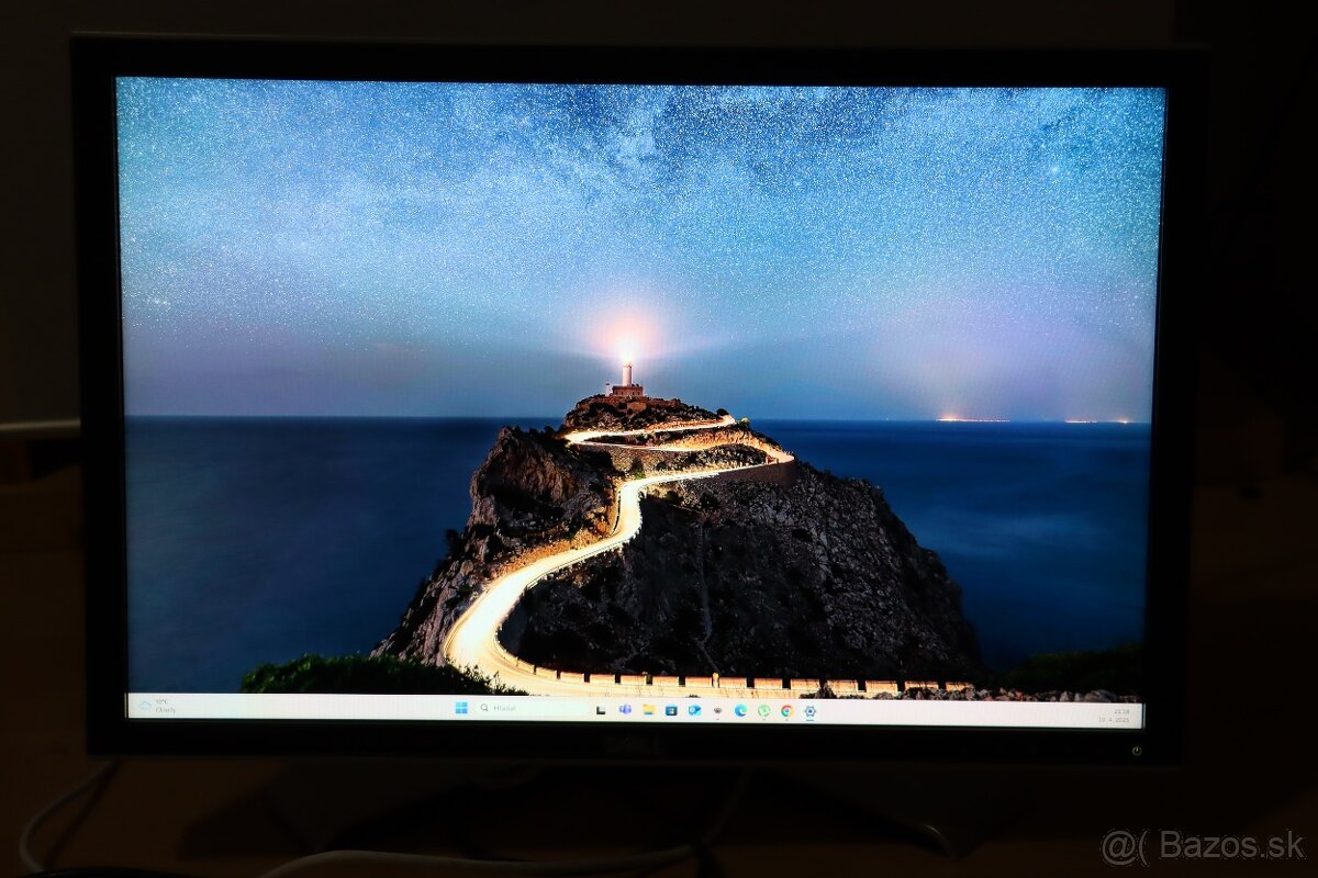 Dell 2408WFPb – 24-palcový LCD monitor