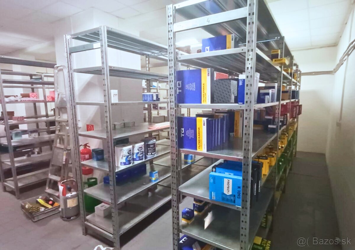 Priestor na výrobňu / sklad / Trenčín