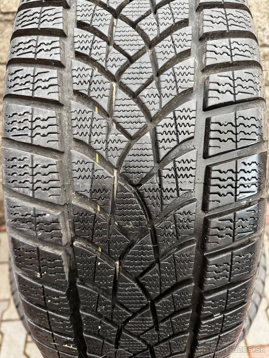 Zimné pneu 235/55 R19 Goodyear
