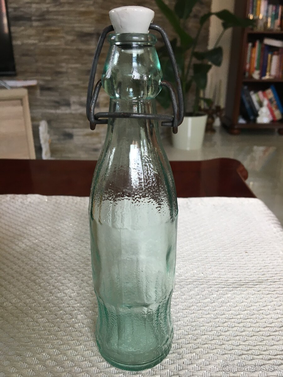 Rôzné staré flaše