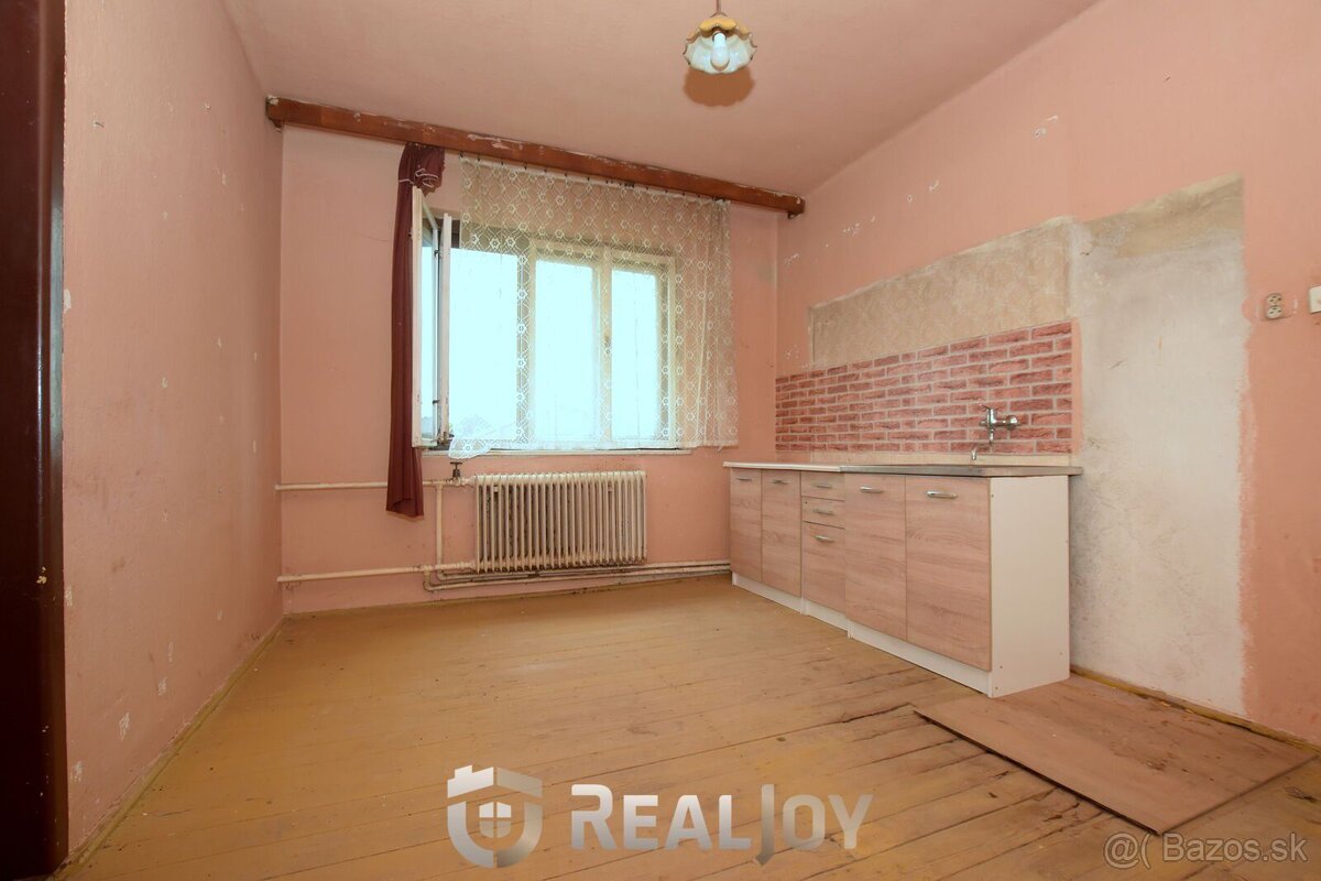 Na predaj rodinný dom v pôvodnom stave v obci Horné Štitáre